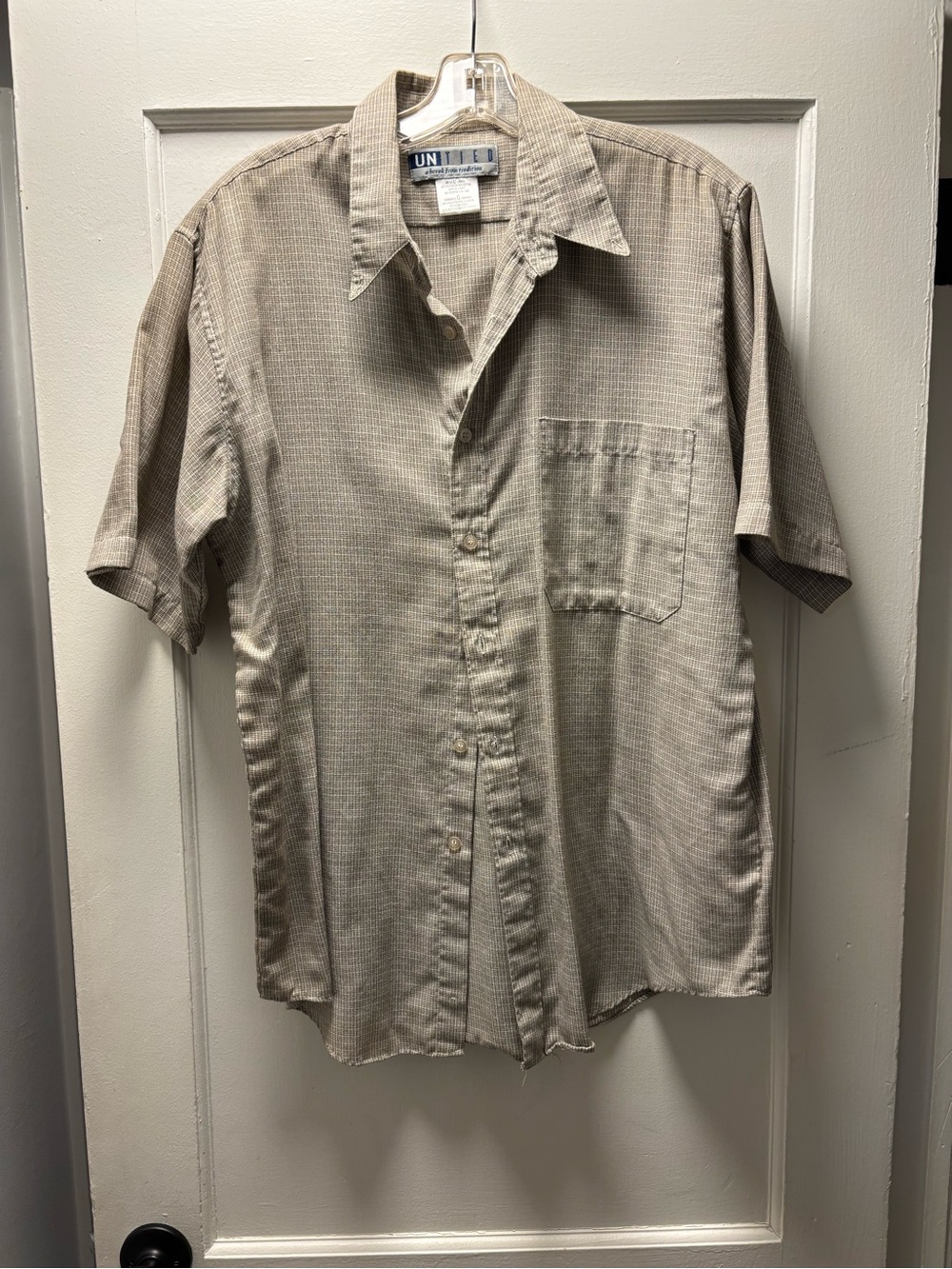 Men’s Untied Shirt
